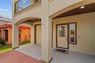 607 28th St, Dickinson, TX 77539 - Photo 6