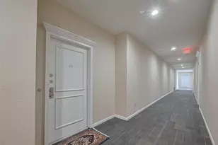 2475 Underwood St, Houston, TX 77030 - Photo 2