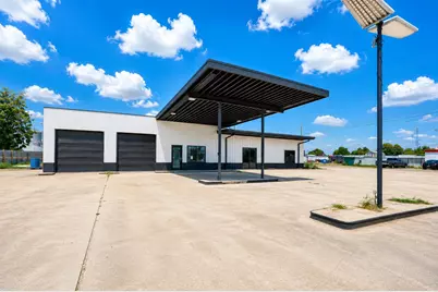 623 N Richmond Road, Wharton, TX 77488 - Photo 1