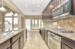 3505 Barrington Ct, Pearland, TX 77584 - Photo 12