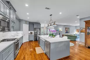 1819 Mill Creek Dr, Houston, TX 77008 - Photo 16