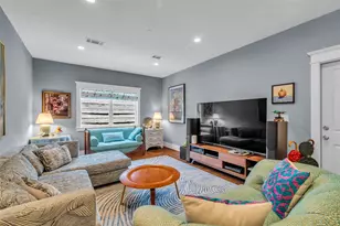 1819 Mill Creek Dr, Houston, TX 77008 - Photo 10