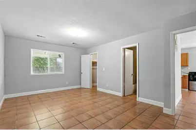 6335 Danshire Court, Houston, TX 77049 - Photo 14