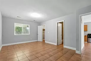 6335 Danshire Ct, Houston, TX 77049 - Photo 14