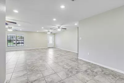 2111 E Lott Avenue, Kingsville, TX 78363 - Photo 16