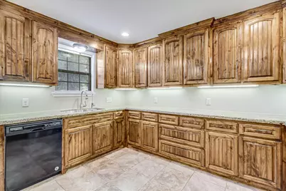 2111 E Lott Avenue, Kingsville, TX 78363 - Photo 22
