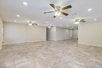 2111 E Lott Avenue, Kingsville, TX 78363 - Photo 4