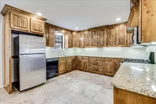 2111 E Lott Ave, Kingsville, TX 78363 - Photo 2