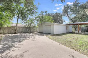 2111 E Lott Ave, Kingsville, TX 78363 - Photo 44