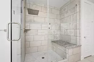 927 S Lacey Garden Loop, Houston, TX 77018 - Photo 12