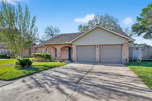 14035 Utopia Dr, Sugar Land, TX 77498 - Photo 2