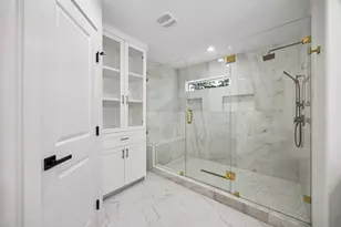 10018 Briar Forest Dr, Houston, TX 77042 - Photo 18
