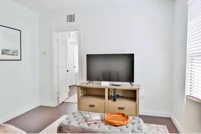 2300 Stanford Street #D, Houston, TX 77006 - Photo 2