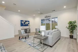 211 E 33rd St, Houston, TX 77018 - Photo 10