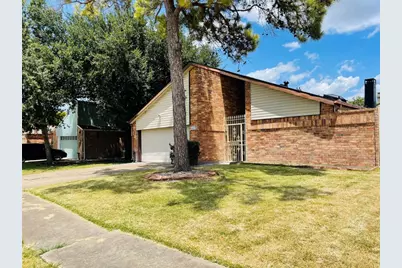 6823 Songbrook Drive, Houston, TX 77083 - Photo 4