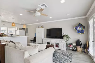 34 Dolphin Street, Hitchcock, TX 77563 - Photo 6