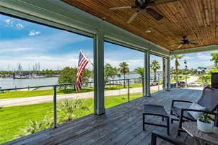 531 W Shore Dr, Clear Lake Shores, TX 77565 - Photo 12