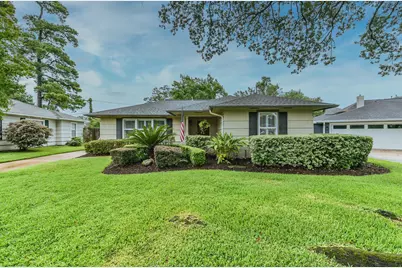 906 Bay Oaks Road, Houston, TX 77008 - Photo 1
