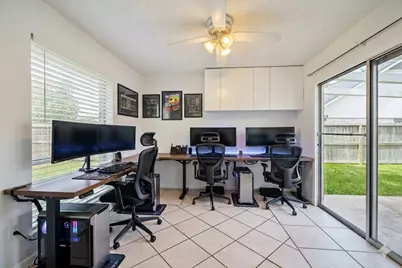 15714 Echo Hill Drive, Houston, TX 77059 - Photo 18