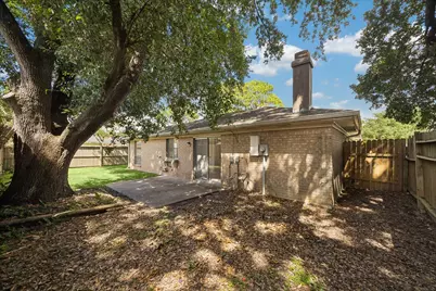 15714 Echo Hill Drive, Houston, TX 77059 - Photo 34