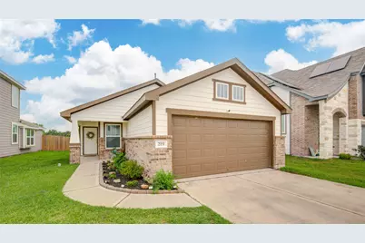 219 Lisa Marie Drive, Angleton, TX 77515 - Photo 2