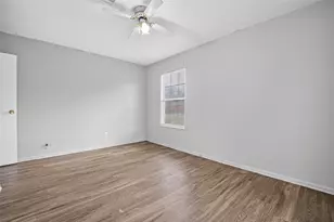 6705 Thornwall St, Houston, TX 77092 - Photo 36