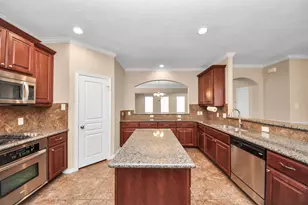 908 W 26th St, Houston, TX 77008 - Photo 28