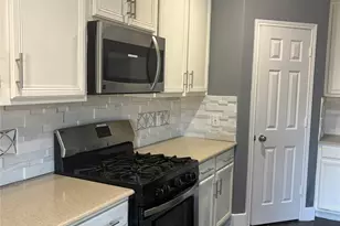 18006 Barton Ridge Ln, Richmond, TX 77407 - Photo 2