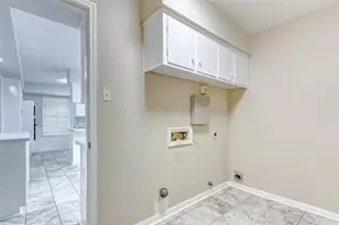 122 Camellia St, Sugar Land, TX 77478 - Photo 10