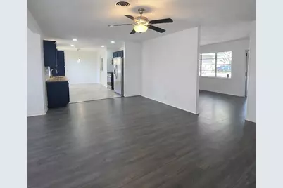 1820 Sunset Avenue, Bay City, TX 77414 - Photo 8