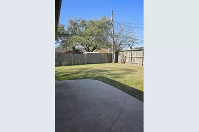 1820 Sunset Avenue, Bay City, TX 77414 - Photo 18