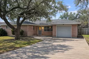 1820 Sunset Ave, Bay City, TX 77414 - Photo 1