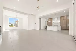 15719 Saffron Summer St, Conroe, TX 77302 - Photo 2