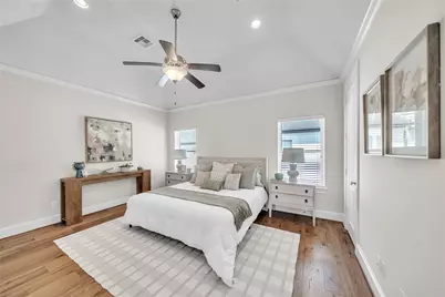 9443 Fannin Street, Houston, TX 77045 - Photo 32