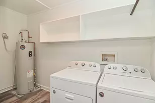 1031 Meyer St, Sealy, TX 77474 - Photo 12