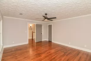 1031 Meyer St, Sealy, TX 77474 - Photo 24