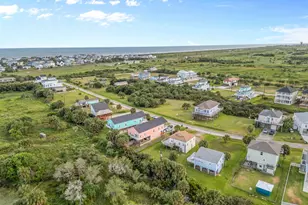 3811 Las Palmas St, Galveston, TX 77554 - Photo 6