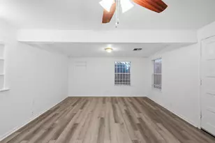 3811 Las Palmas St, Galveston, TX 77554 - Photo 26