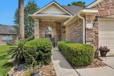 103 Cove W, Montgomery, TX 77356 - Photo 4