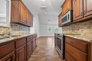 1007 W Cedar River Rd, Conroe, TX 77316 - Photo 14