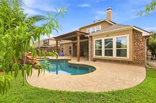 17915 Creek Bluff Ln, Cypress, TX 77433 - Photo 4
