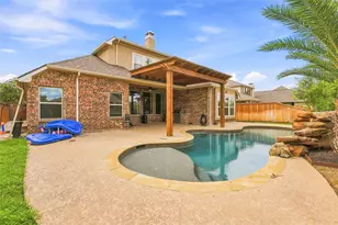 17915 Creek Bluff Ln, Cypress, TX 77433 - Photo 6