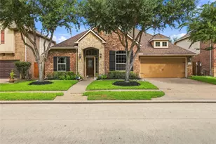17915 Creek Bluff Ln, Cypress, TX 77433 - Photo 1