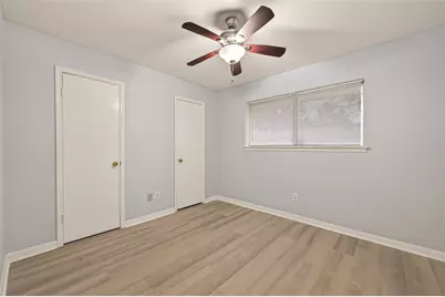 2107 Old Alvin Road, Pearland, TX 77581 - Photo 32