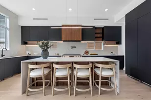 963 W 41st St, Houston, TX 77018 - Photo 2