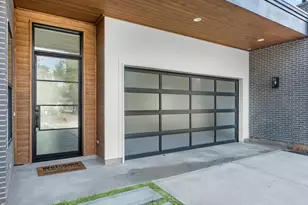 963 W 41st St, Houston, TX 77018 - Photo 6