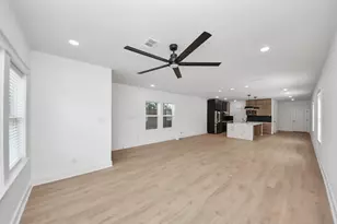 334 E 31st St, Houston, TX 77018 - Photo 6
