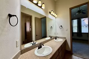 6223 Duke Trail Ln, Sugar Land, TX 77479 - Photo 22