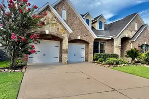 6223 Duke Trail Ln, Sugar Land, TX 77479 - Photo 2