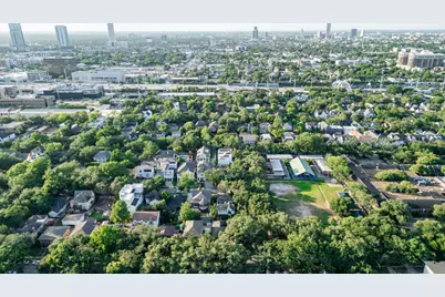 2042 Bissonnet Street, Houston, TX 77005 - Photo 12
